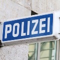 Bild vergrößern: Polizei Schild