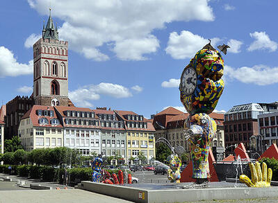 Bild vergr&ouml;&szlig;ern: Comic-Brunnen am Brunnenplatz