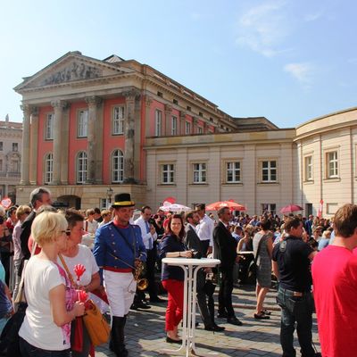 Bild vergrößern: Aktionstag vor dem Landtag in Potsdam