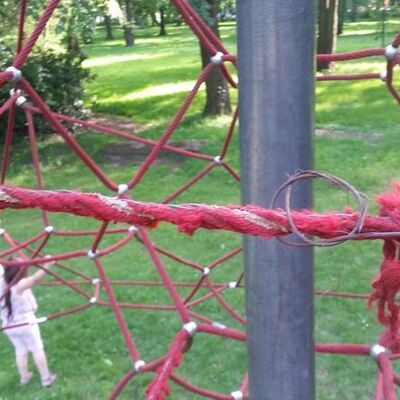 Bild vergr&ouml;&szlig;ern: Spielplatz Kleistpark Kletterspinne