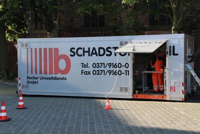 Bild vergrößern: Das Schadstoffmobil öffnet in Frankfurt (Oder) zur Annahme.
