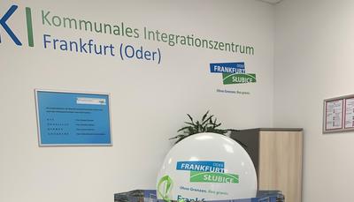 Bild vergrern: Empfangsbereich im Kommunalen Integrationszentrum  Frankfurt (Oder)